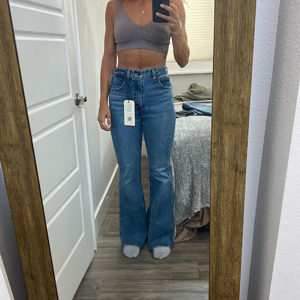 Levi’s 70s high flare